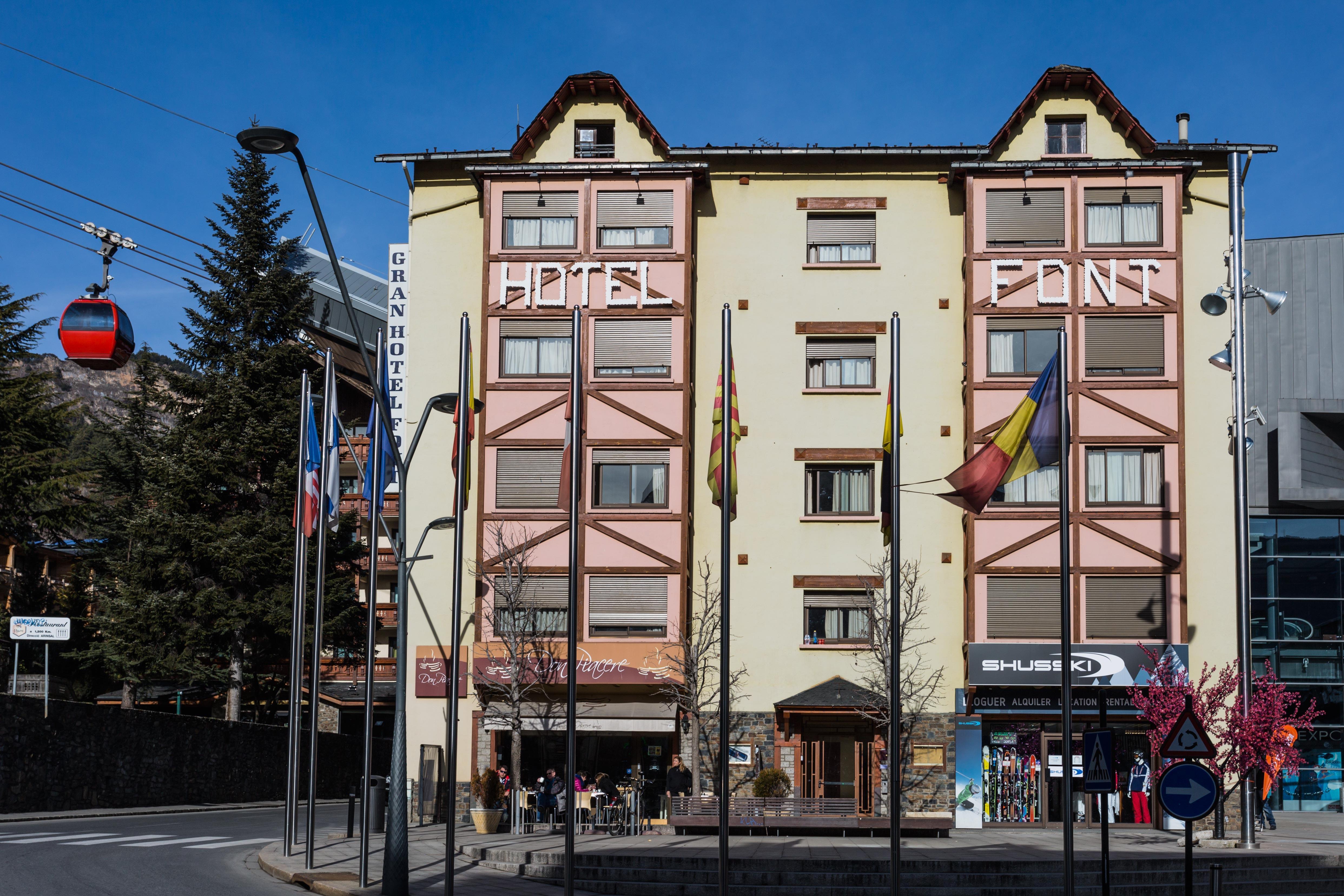 Font Andorra Hostel 라마사나 외부 사진