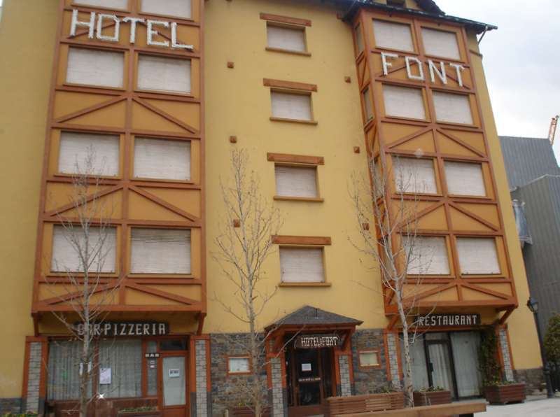 Font Andorra Hostel 라마사나 외부 사진